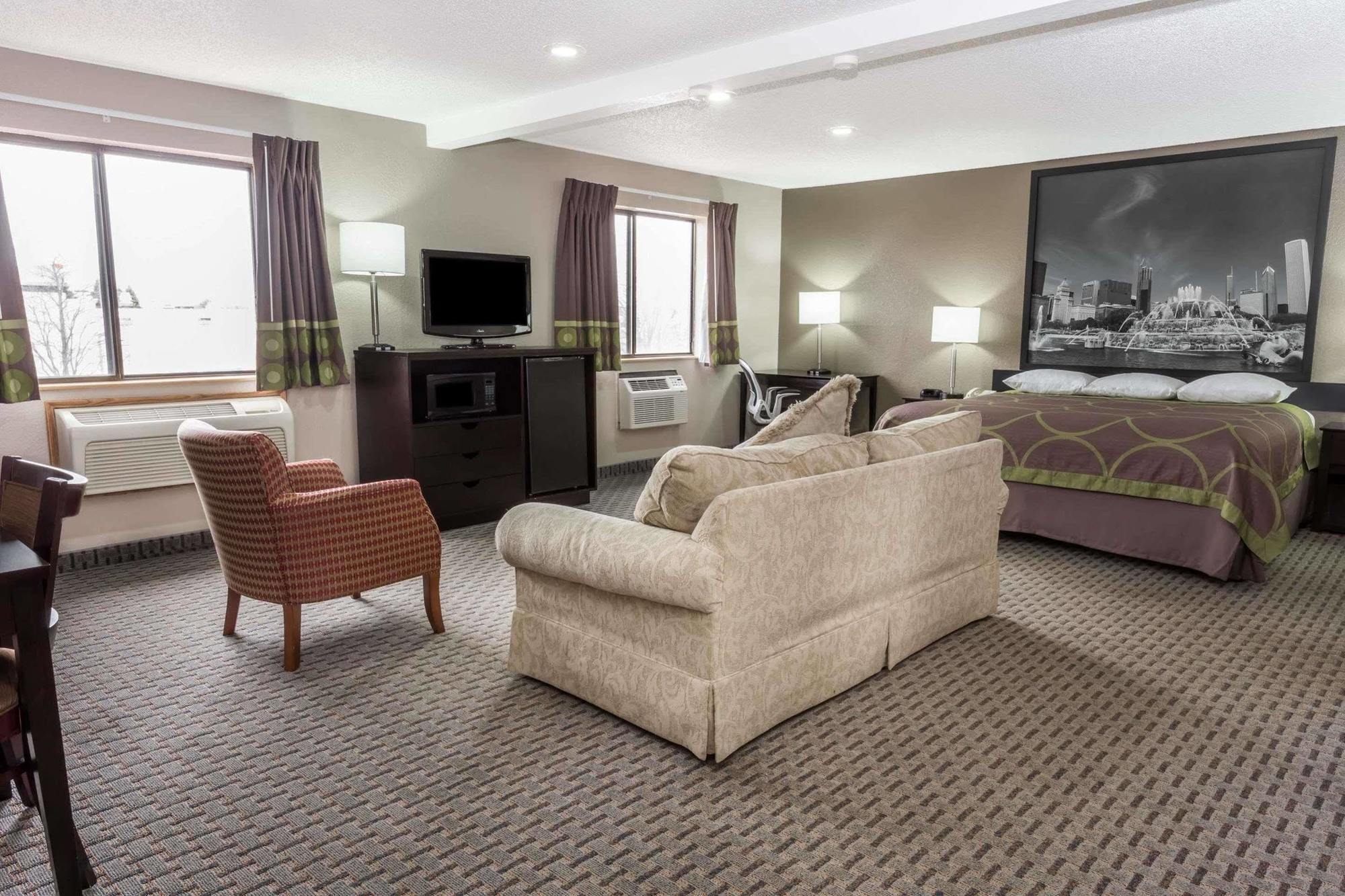 Super 8 By Wyndham Mundelein/Libertyville Area Exterior photo